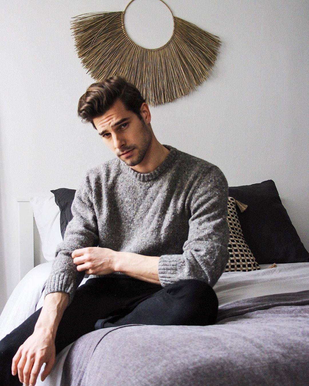 巴黎旅居日記— 抗疫時為眼睛進補吧！IG上隱藏的法國Hot Guy | Paris | Madame Figaro Hong Kong