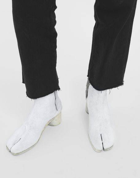 取材自日本工人鞋的Tabi boots 至今仍然極受歡迎