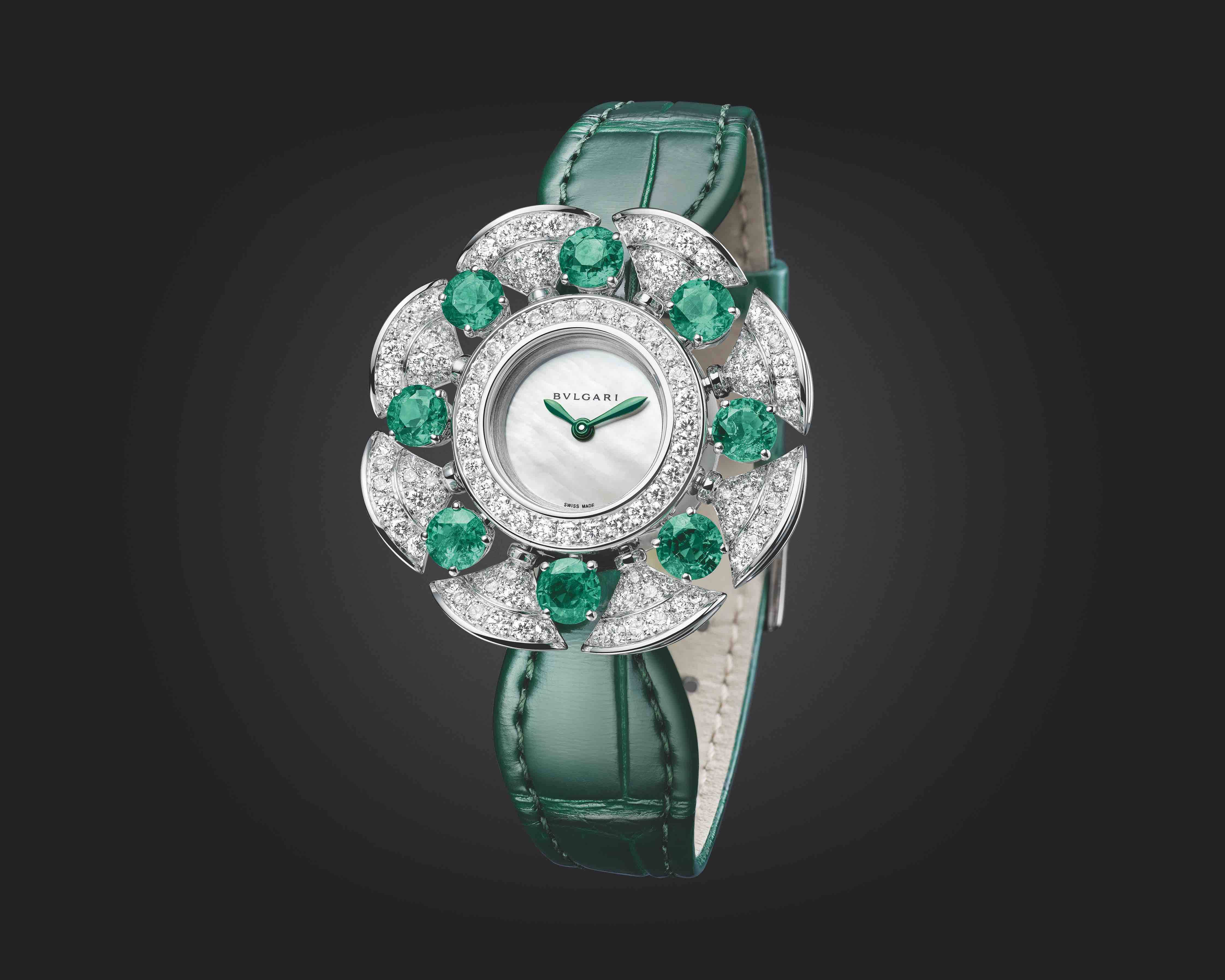 BVLGARI DIVISSIMA系列祖母綠與鑽石珠寶腕錶