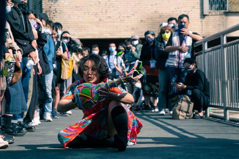 台灣舞蹈和編舞家左涵潔肢體劇場《親愛的 It’s Happening》艋舺國際舞蹈節演出（圖片來源：）圖片由受訪者提供