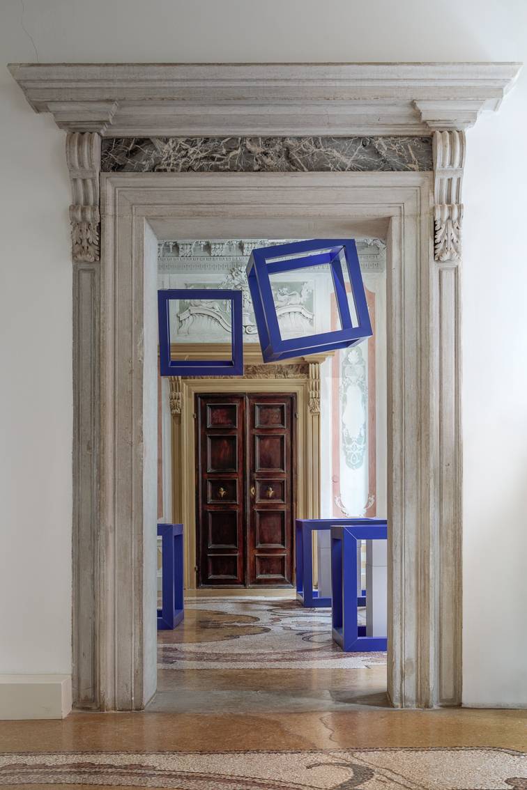（圖片來源：品牌提供）VALMONT於威尼斯PALAZZO BONVICINI呈獻《Alice in Doomedland》藝術展覽。