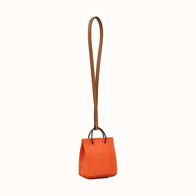 Orange Bag charm HKD 3,900（圖片來源：品牌提供）