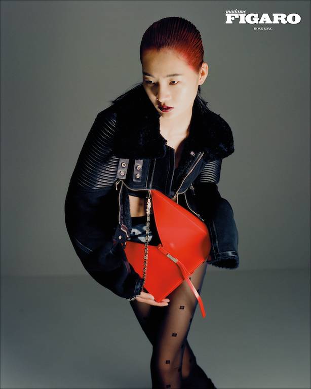 Shearling Cropped Biker Jacket, 4G Jacquard Bra, 4G Leggings, Small Cut Out Bag In Red Box Leather（圖片來源：MFHK）