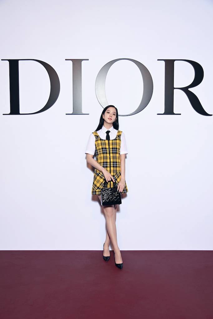 Jisoo attends the Dior Womenswear Fall/Winter 2022/2023 show as part of Paris Fashion Week on March 01, 2022 in Paris, France. （圖片來源：Getty Images For Dior）