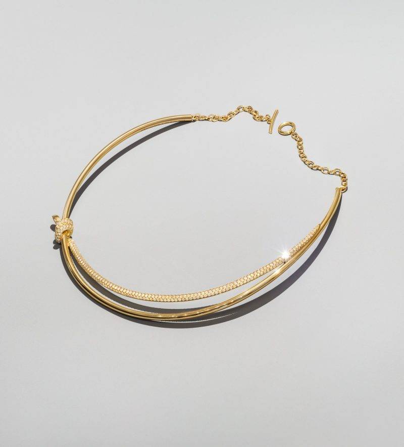 Tiffany Knot 18k 黃金雙圈鑲鑽石項鏈 $273,000 （圖片來源：Tiffany & Co. ）