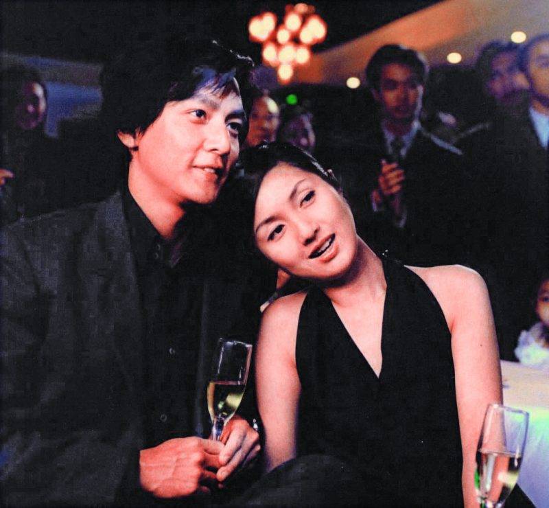 楊千嬅 當年楊千嬅飾演《新紮師妹》的方麗娟，夥拍男神吳彥祖。