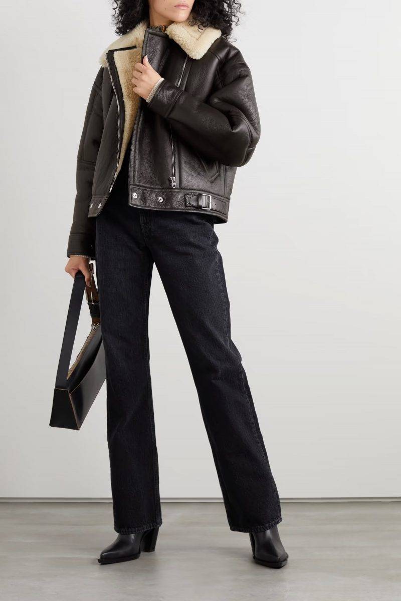 ACNE STUDIOS Shearling jacket $2,276 （Net-A-Porter有售)（圖片來源：Net-A-Porter）