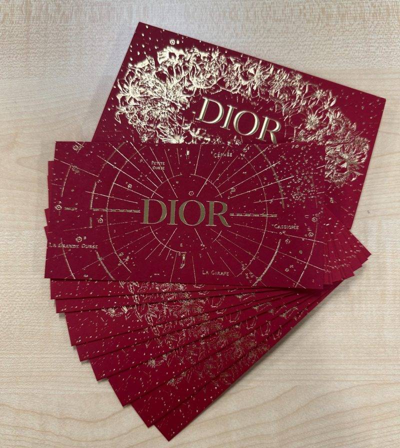 （同品牌的Dior Beauty則推出星座系列利是封，來一個中西合壁的配對。圖片來源：MF編輯部）