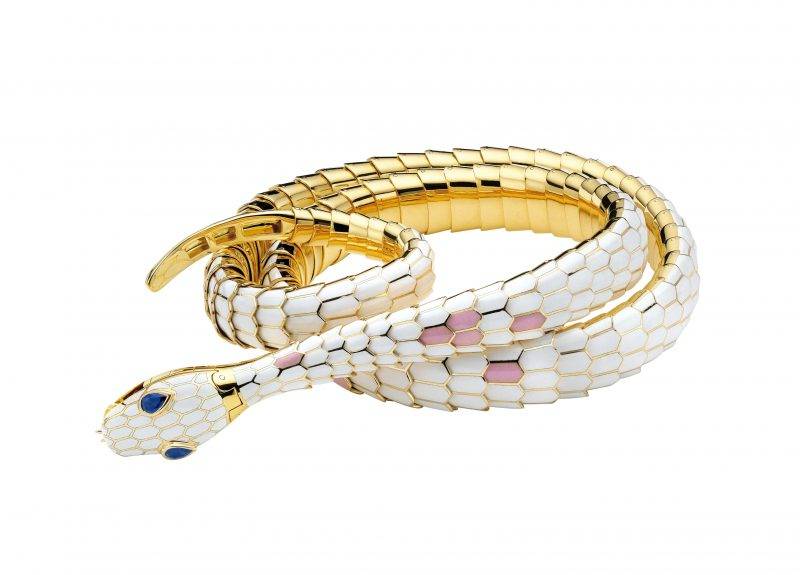 Heritage Collection Serpenti belt in gold with white and pink enamel and sapphires, ca. 2010 (replica of a model from the 1970s) BVLGARI（圖片來源：BVLGARI）