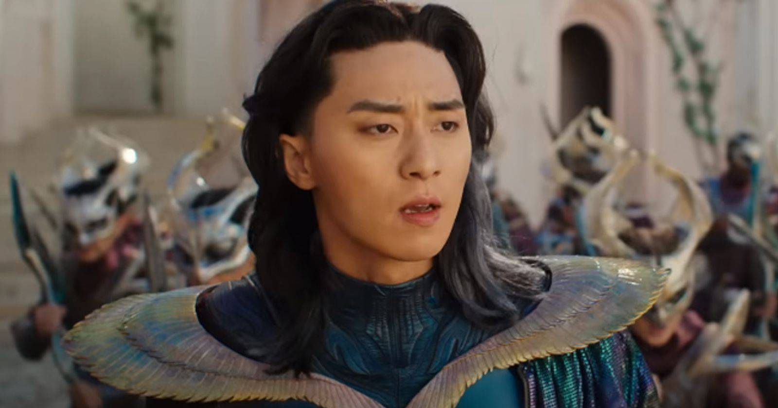 朴敘俊在《驚奇隊長2》中飾演星球王子Yan，漫畫中的角色其實是短髮。（圖片來源：《驚奇隊長2》截圖）