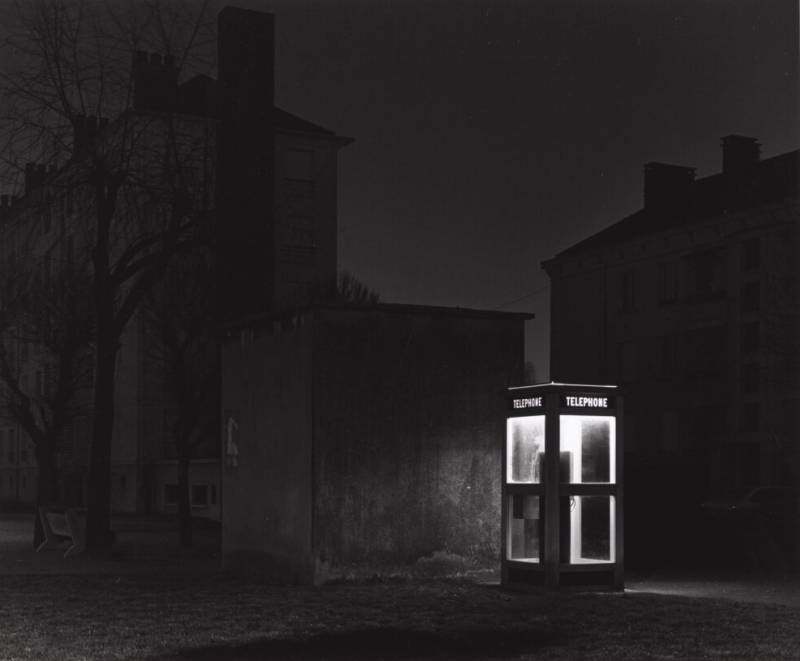 吉爾伯特．法斯特納肯斯《夜曲——避難所》1982 年攝、1983 年印，法國國家圖書館，巴黎（圖片來源：Gilbert Fastenaekens）